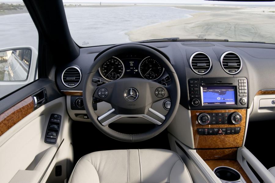  Mercedes-Benz ML-Class 2009 года  (фото 17 из 66)
